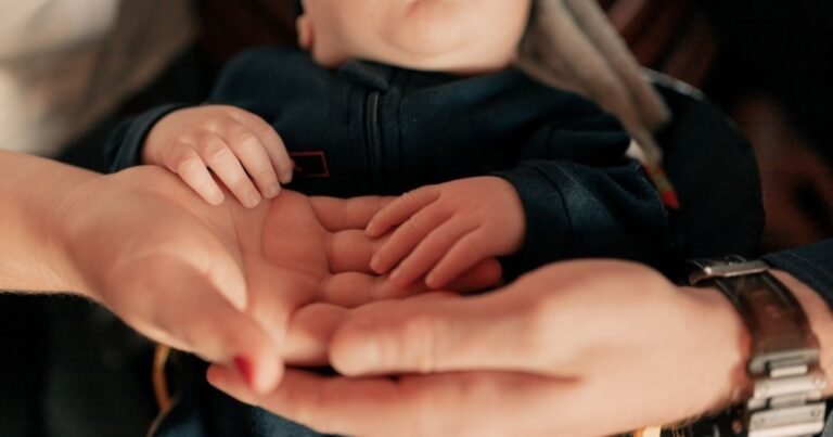 أجمل الأسماء المغربية ومعانيها: دليل شامل لاختيار اسم مولودك